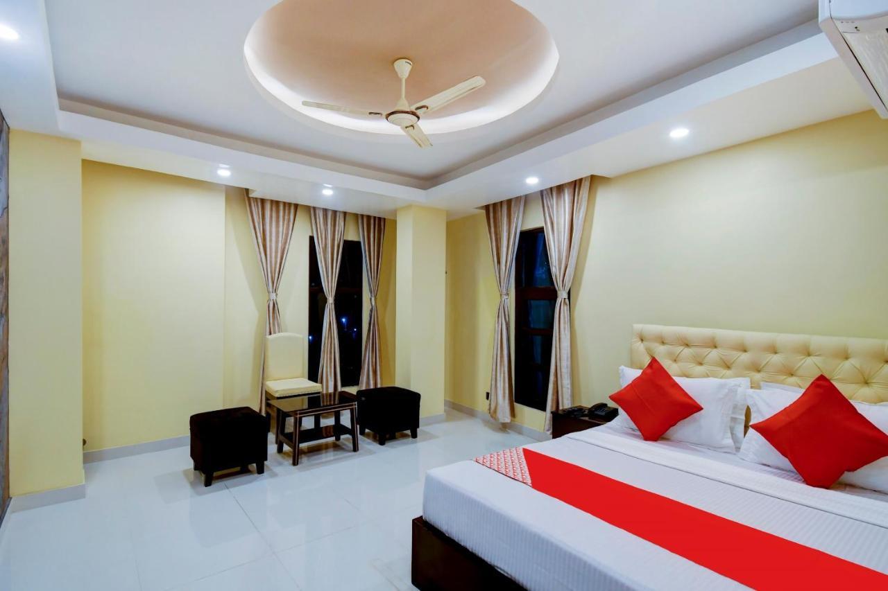Flagship Silver Orchid Kolkata