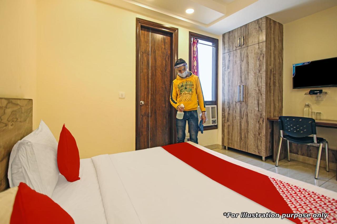 Flagship Silver Orchid Hotel 3*