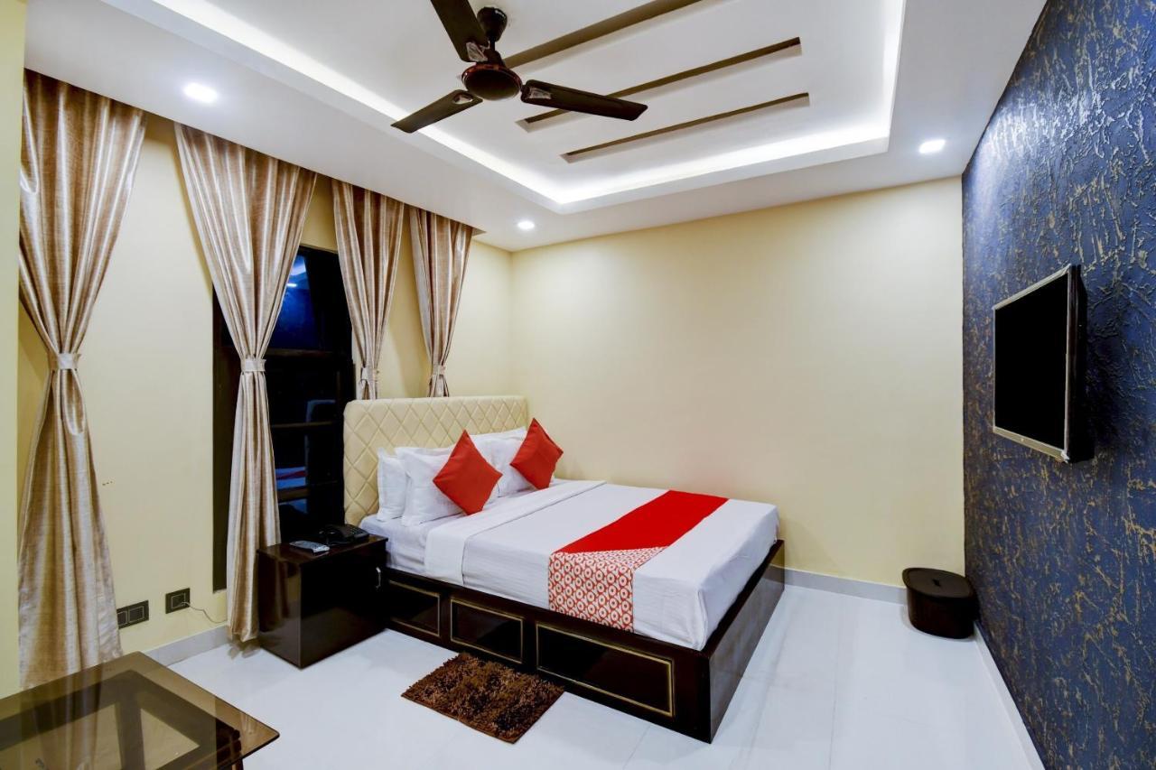 Flagship Silver Orchid Hotel 3*